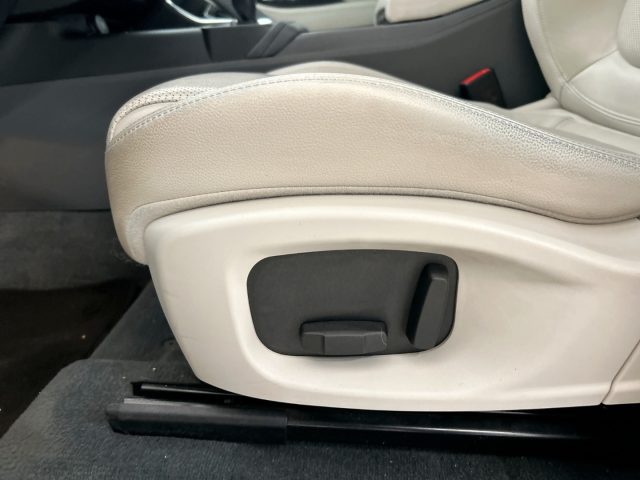 JAGUAR E-Pace usata, con Chiusura centralizzata