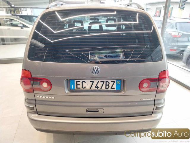 VOLKSWAGEN Sharan usata, con Antifurto