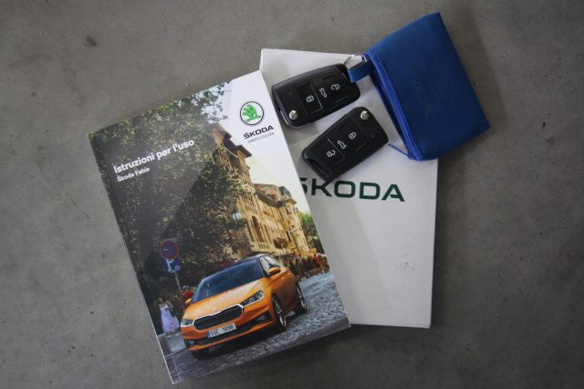 SKODA Fabia usata, con Volante in pelle