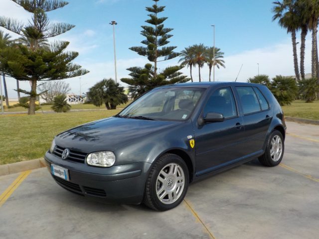 VOLKSWAGEN Golf usata, con ABS