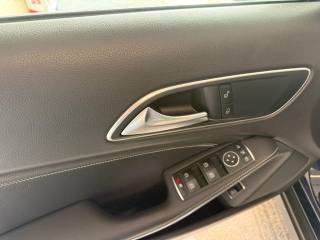 MERCEDES-BENZ GLA 200 usata 19