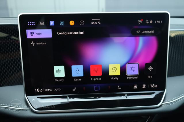 VOLKSWAGEN Passat usata, con Regolazione elettrica sedili