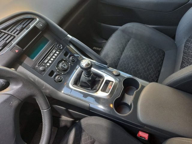 PEUGEOT 3008 usata, con Controllo automatico clima