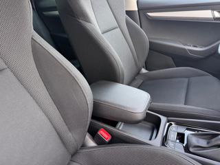 SKODA Karoq usata, con Autoradio digitale