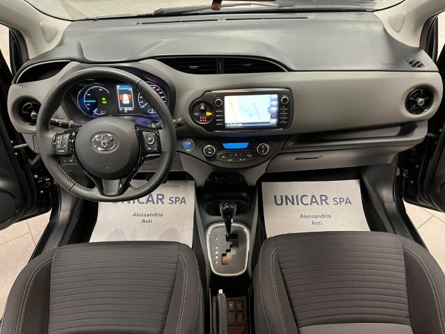 TOYOTA Yaris usata, con USB