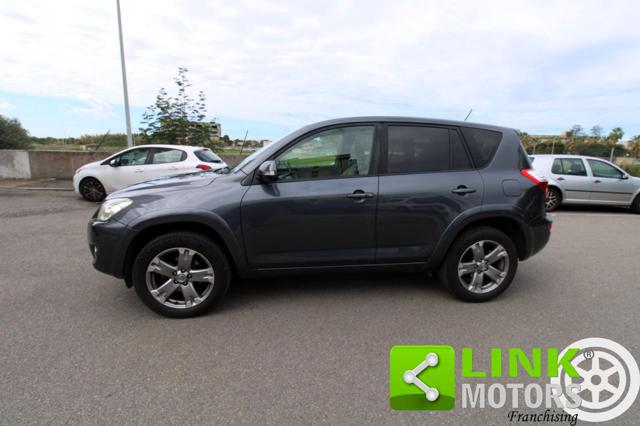 TOYOTA RAV 4 MY23 usata, con Airbag Passeggero