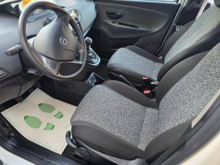LANCIA Ypsilon usata, con ESP