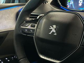 PEUGEOT 3008 usata, con Sistema di navigazione
