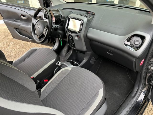 TOYOTA Aygo usata 14