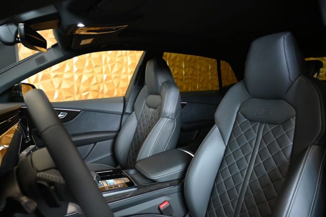 AUDI Q8 usata 17