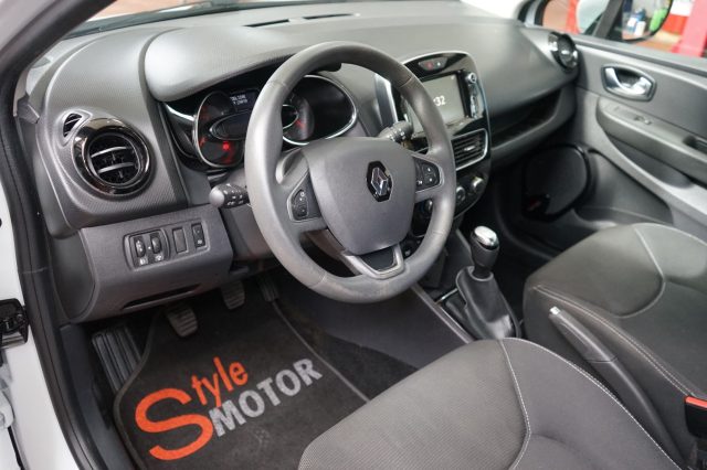 RENAULT Clio usata, con Autoradio