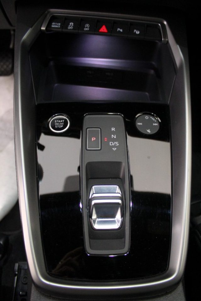 AUDI A3 usata, con Autoradio