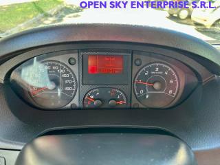 PEUGEOT Boxer usata, con Touch screen