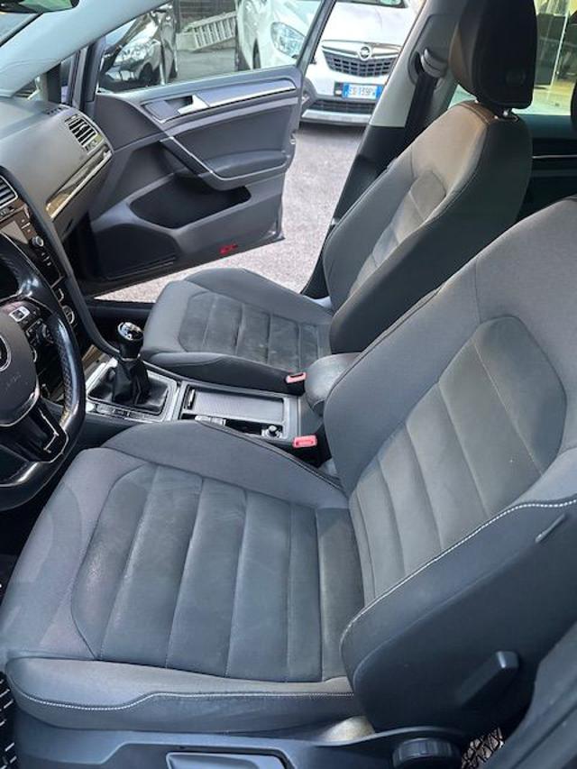 VOLKSWAGEN Golf usata, con ESP