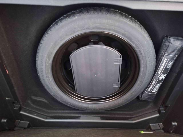 PEUGEOT 3008 usata, con Sensori di parcheggio posteriori