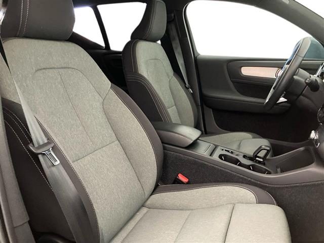 VOLVO XC40 usata, con Fari LED