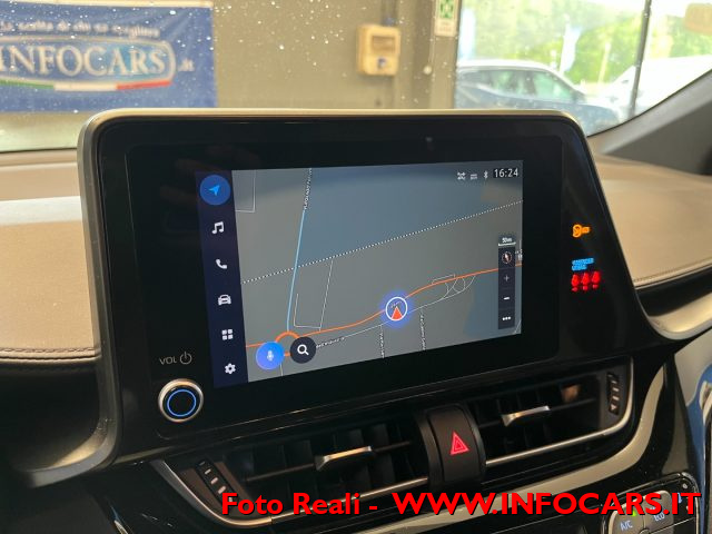 TOYOTA C-HR usata, con Park Distance Control