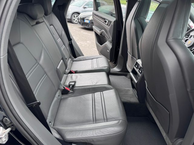 PORSCHE Cayenne usata, con Trazione integrale