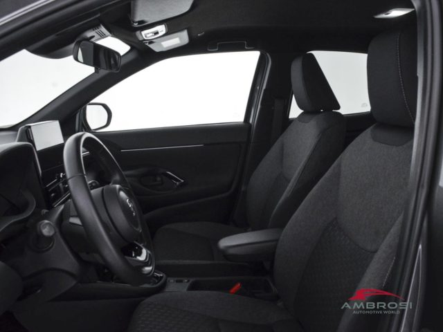 TOYOTA Yaris Cross usata 8