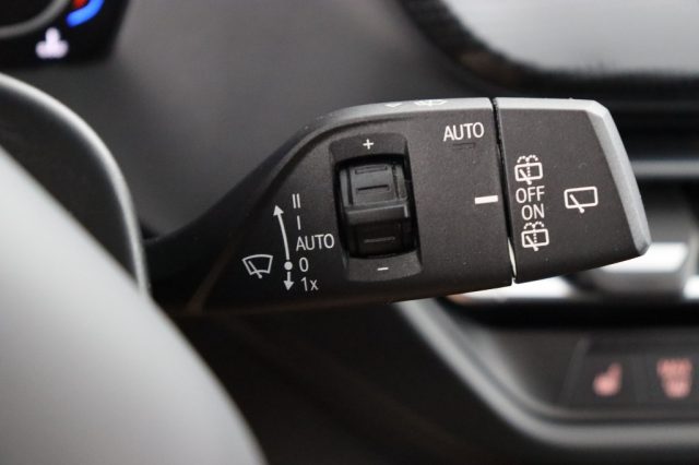 BMW 118 usata, con Controllo automatico clima