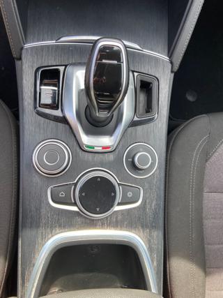 ALFA ROMEO Stelvio usata, con Climatizzatore