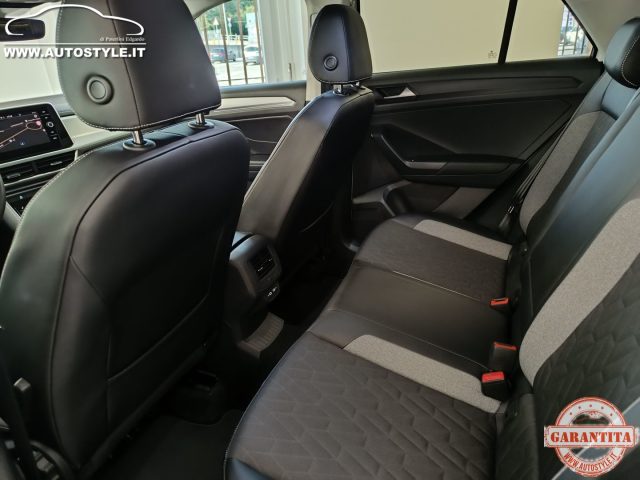 VOLKSWAGEN T-Roc usata 72