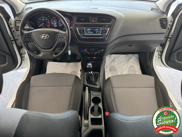 HYUNDAI i20 usata, con Controllo trazione