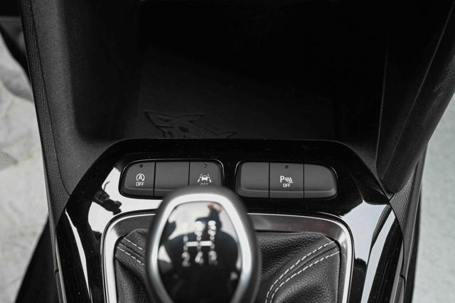 OPEL Corsa usata, con Touch screen