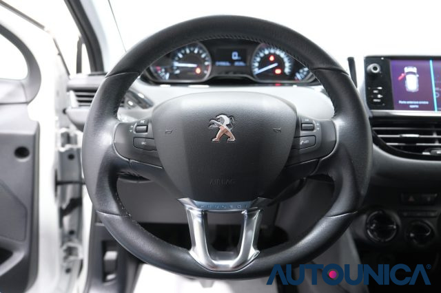 PEUGEOT 208 usata, con Boardcomputer