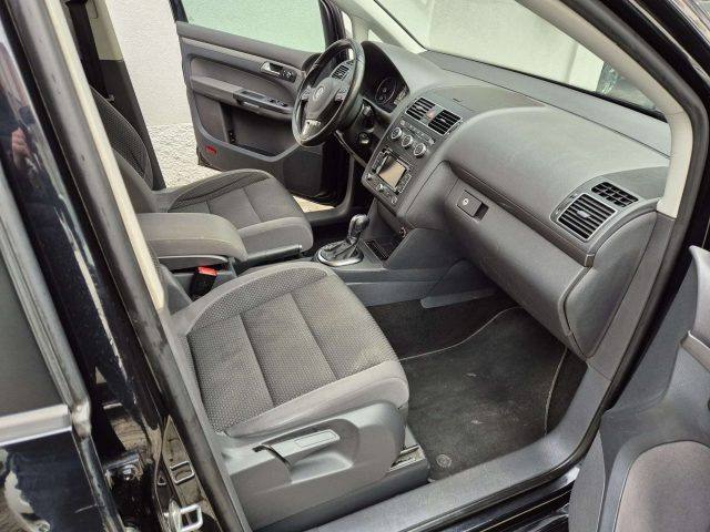VOLKSWAGEN Touran usata, con Boardcomputer