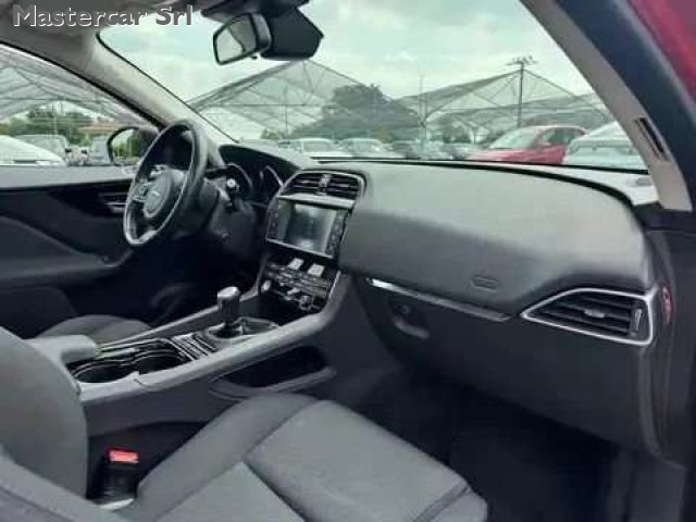 JAGUAR F-Pace usata, con Climatizzatore