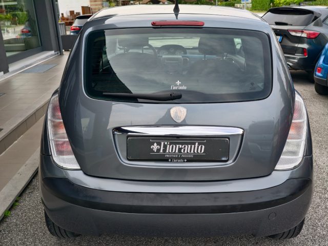 LANCIA Ypsilon usata, con Autoradio