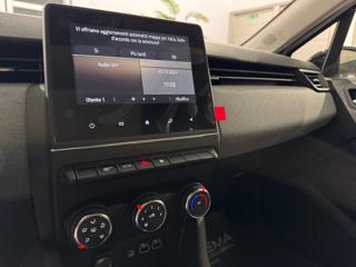 RENAULT Clio usata, con Park Distance Control