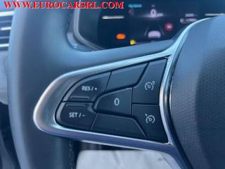 RENAULT Clio usata, con Fari LED