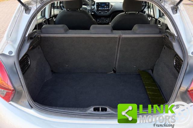 PEUGEOT 208 usata, con Park Distance Control