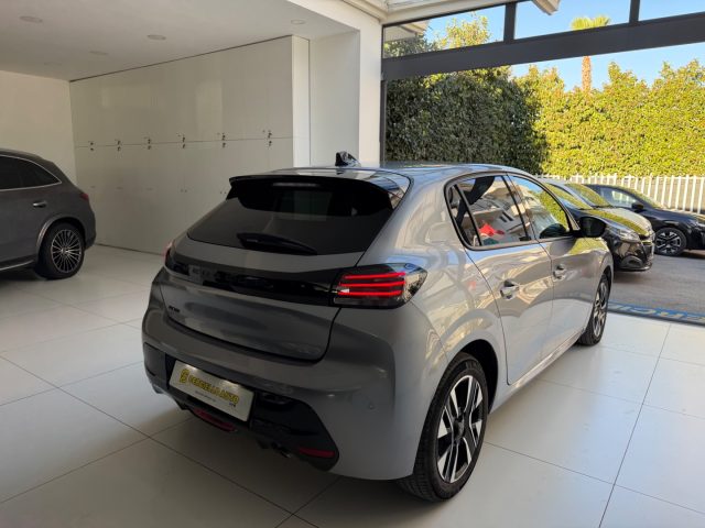 PEUGEOT 208 usata, con USB