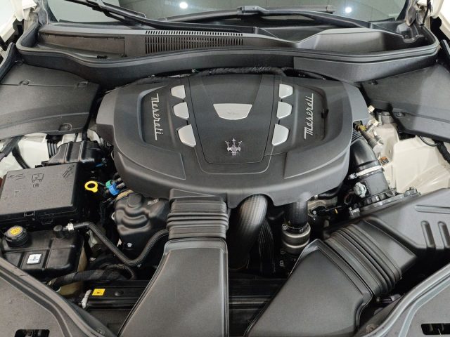 MASERATI Levante usata 26
