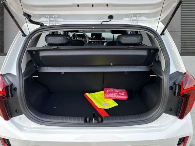 KIA Picanto usata, con Sistema di navigazione