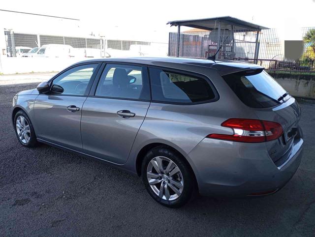 PEUGEOT 308 usata, con Autoradio