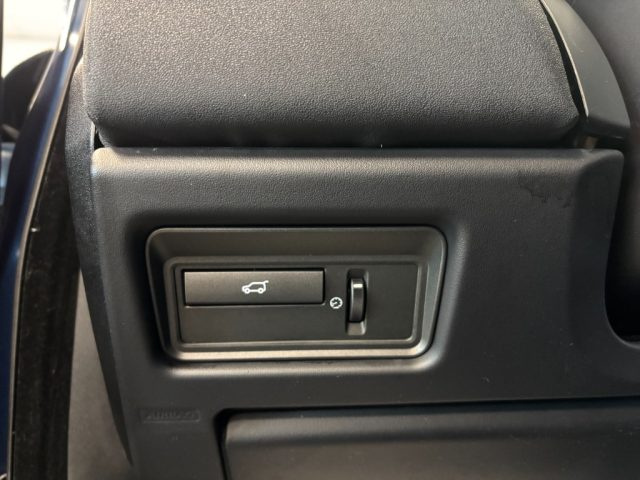 LAND ROVER Range Rover Evoque usata, con Sistema di navigazione