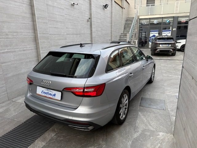 AUDI A4 usata, con Autoradio