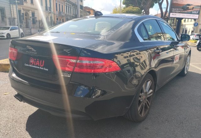 JAGUAR XE usata, con Boardcomputer