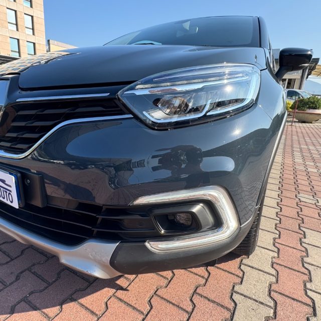 RENAULT Captur usata, con Sedile posteriore sdoppiato
