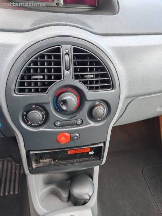 RENAULT Modus usata 24