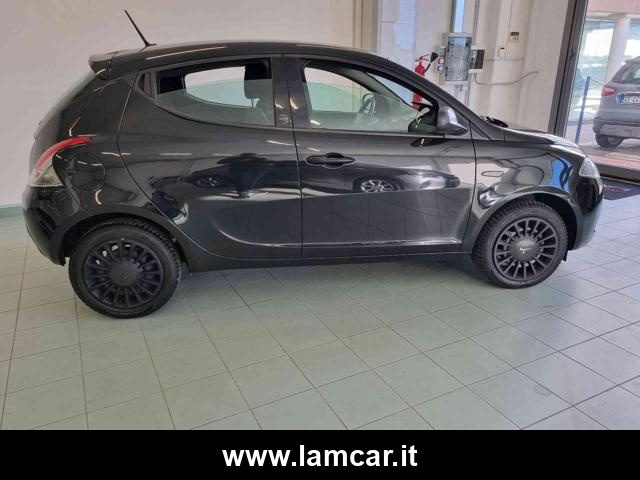 LANCIA Ypsilon usata, con ESP