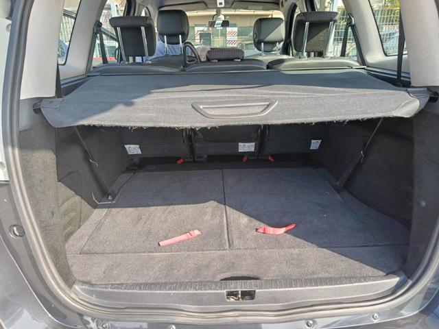 RENAULT Scenic usata, con Fari Xenon