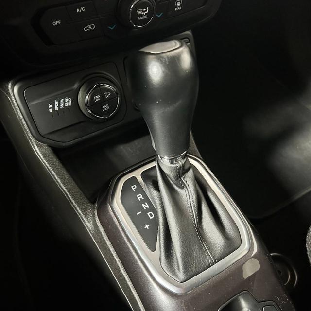 JEEP Renegade usata, con Sedile posteriore sdoppiato