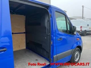 MERCEDES-BENZ Sprinter usata, con Sensore di luce