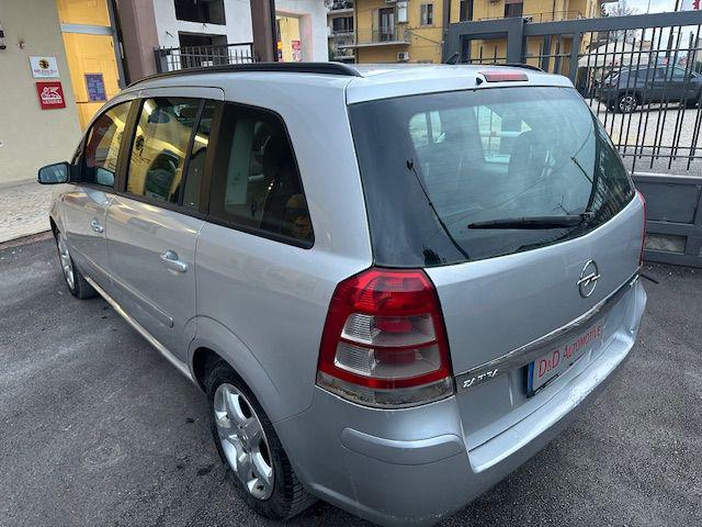 OPEL Zafira usata, con Autoradio