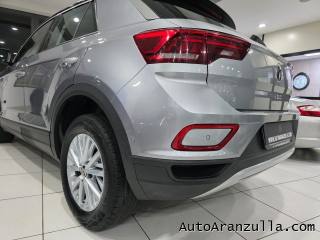 VOLKSWAGEN T-Roc usata, con Volante multifunzione